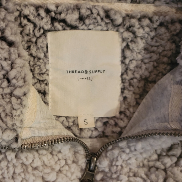 Thread & Supply Wubby Fleece Pullover S Ivory - Picture 2 of 5